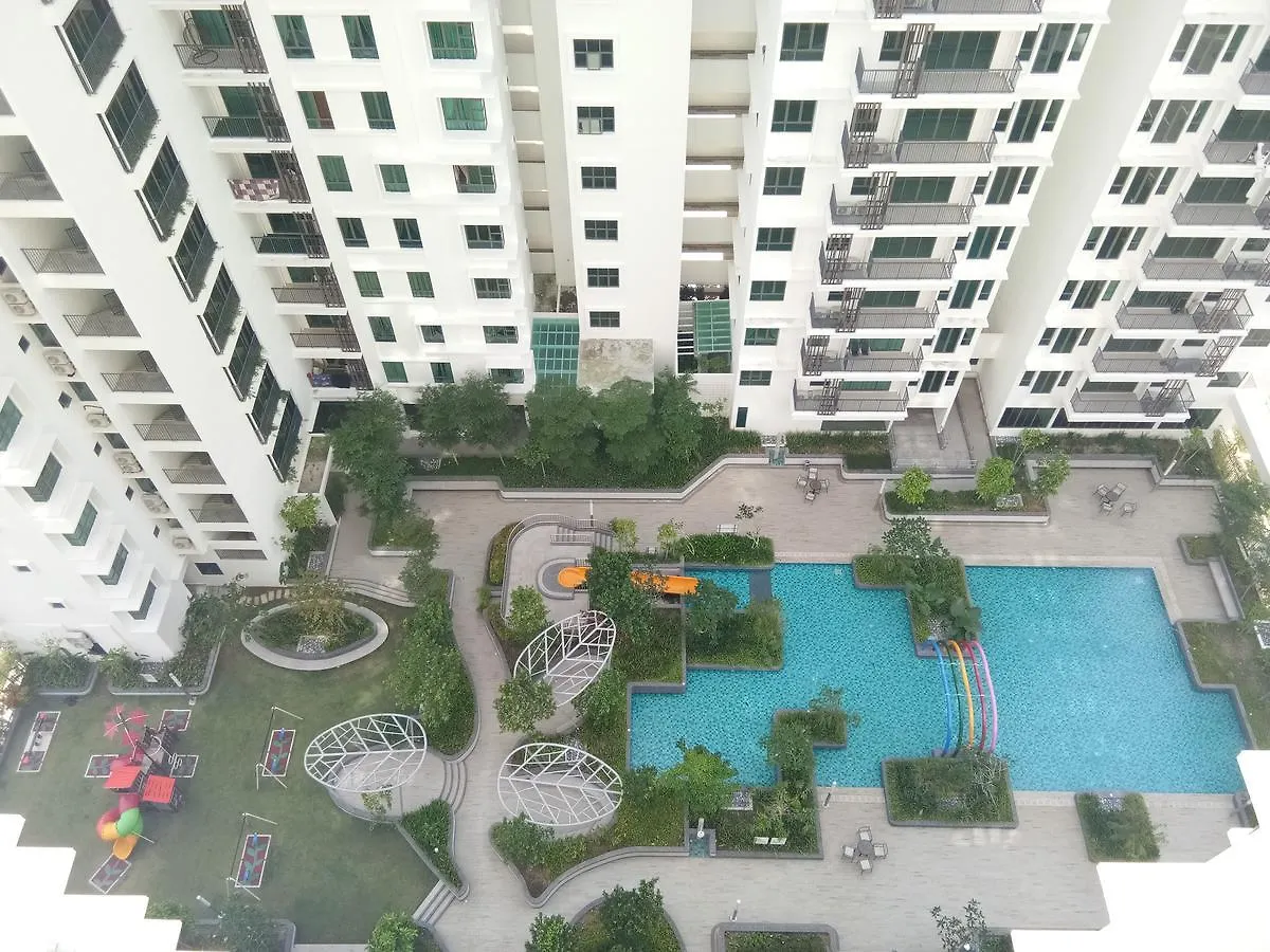 Tree Sparina Bayan Lepas 0*,